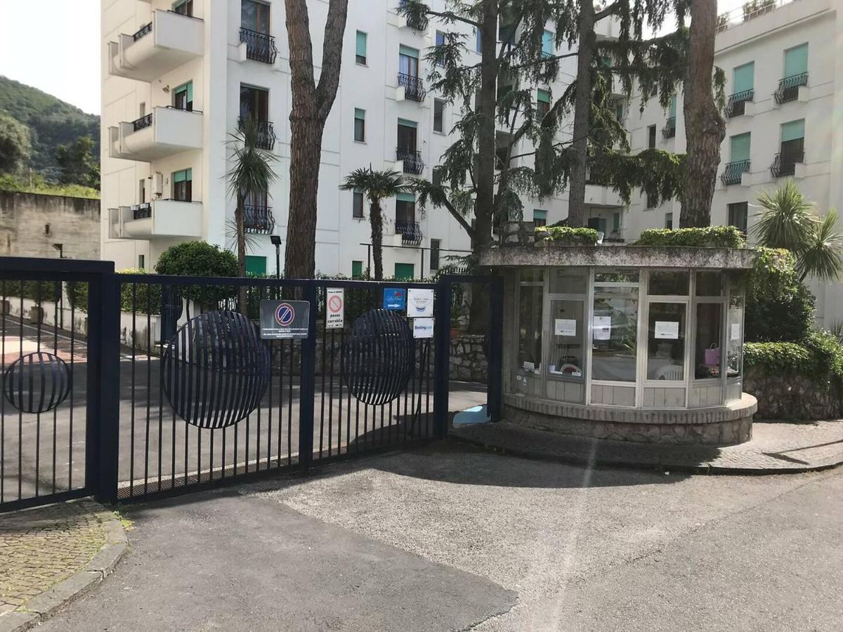 Ciaosud Apartments Sorrento Bagian luar foto